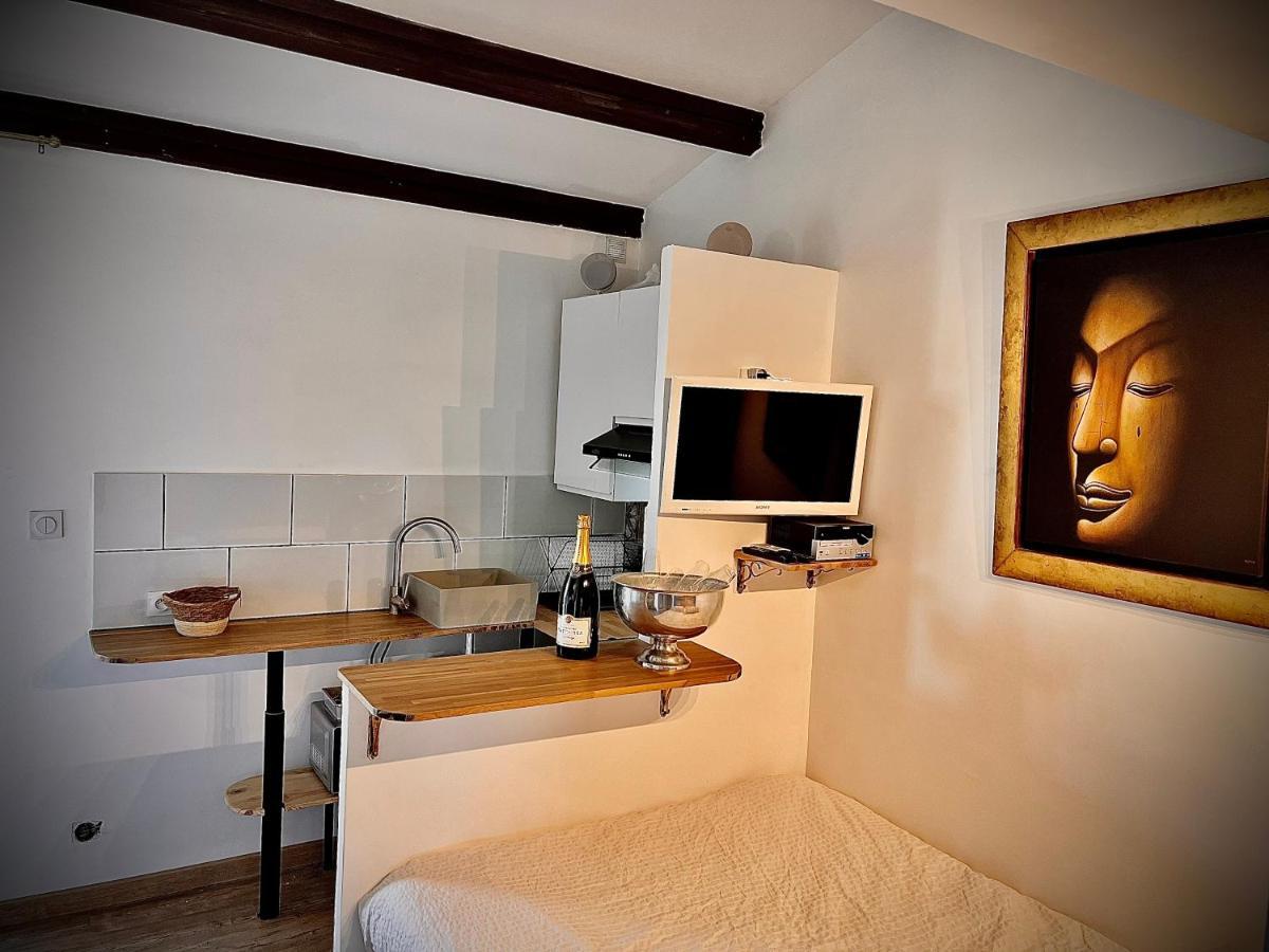 Cozy Studio Avec Terrasse Au Village Naturiste Cap Agde Exterior photo